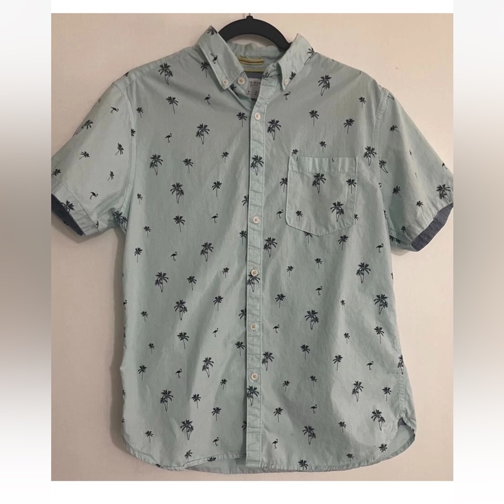 CACTUS MAN by Ricky Singh- Blue with Palms & Flamingos Button-Down MEN'S MEDIUM